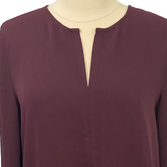 Nic+Zoe Harbour Town Split Neck Tunic Blouse Winterberry Purple Poly NWT Size M - Picture 2 of 10